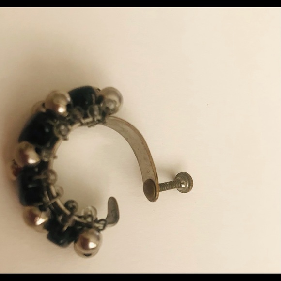Screw Back Earrings Silver Color & Black Beads Handmade by Artist Original Owner - Picture 13 of 16